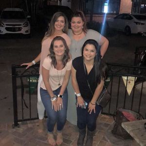 Meet your Posher, Leah